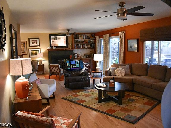 4th image of 920 Dianna Dr