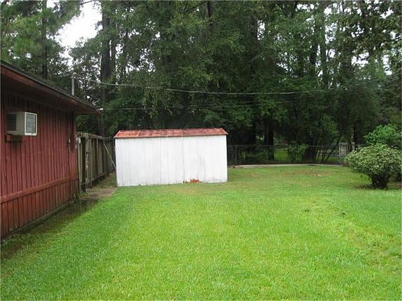3rd image of 619 Golden Bear Ln