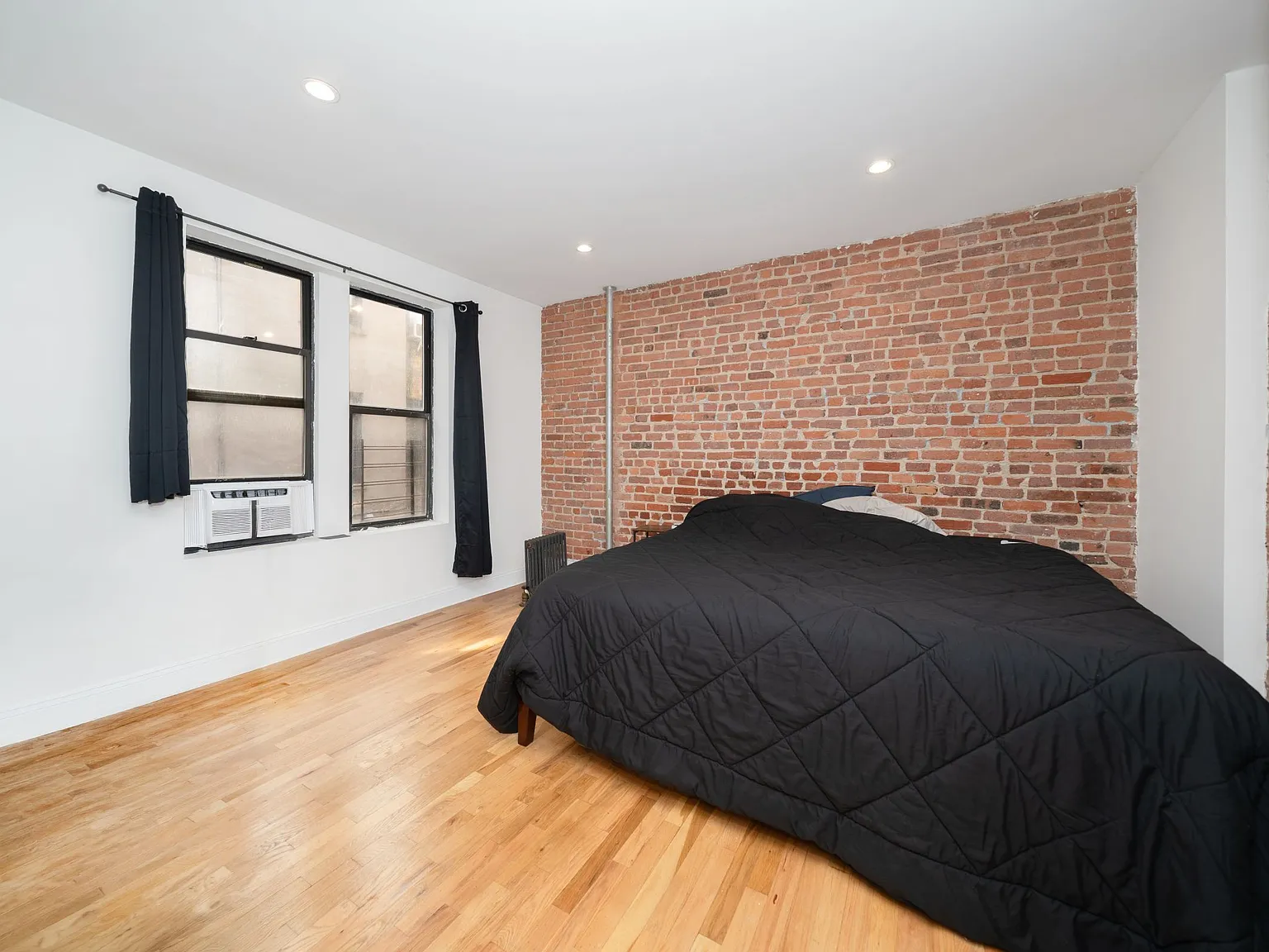 20 Sickles St — Photo 4