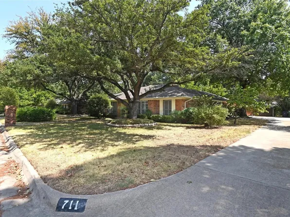 711 Northridge St, Denton, TX 76201