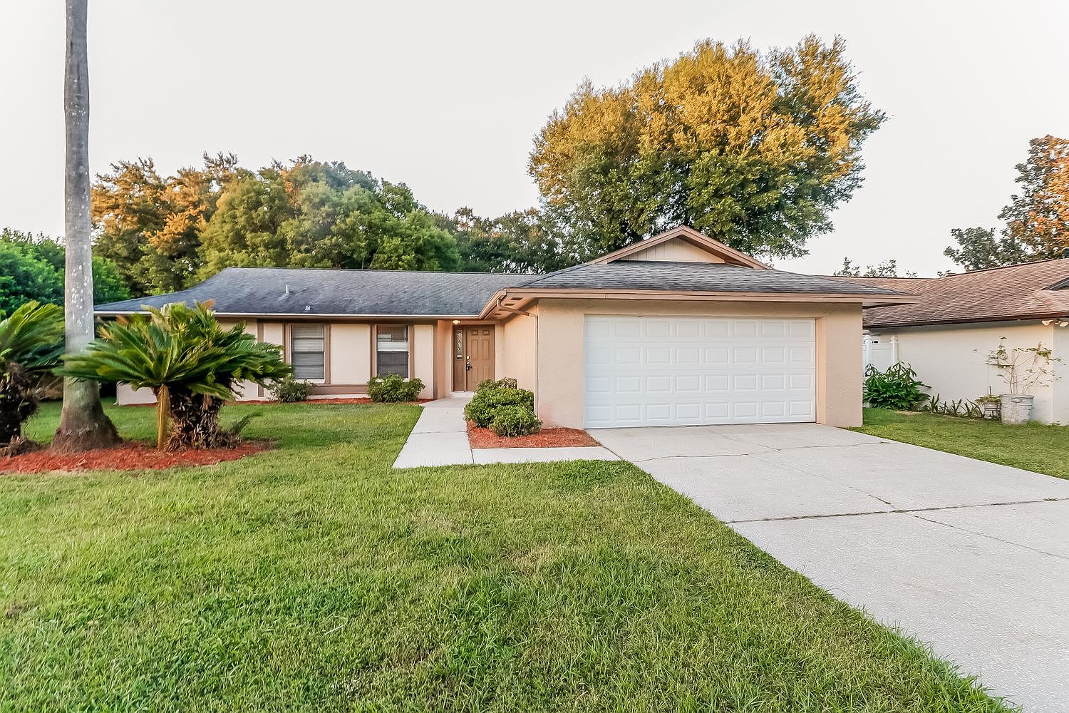 617 Rollingwood Ln, Valrico, FL 33594 Zillow