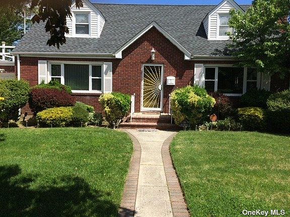 2nd image of 39 E Marshall St