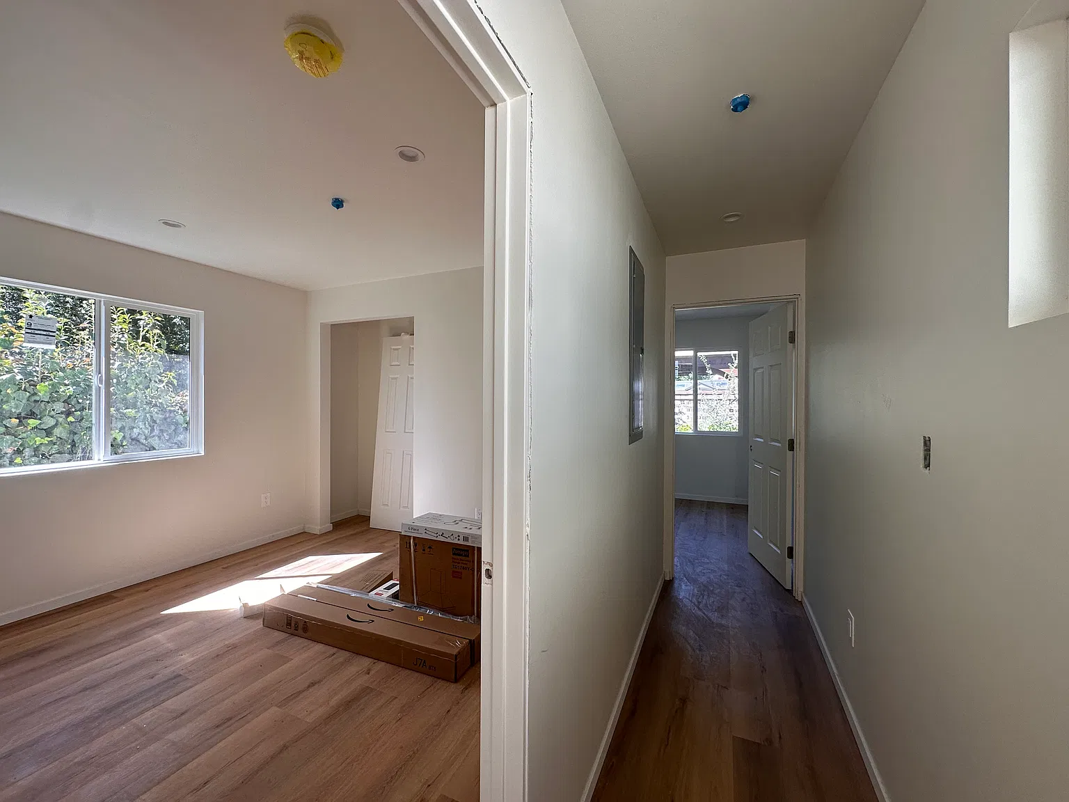 3 bed, 740 sqft, $3,100 — Photo 4