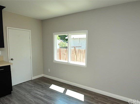 4th image of 111 E Nevada St
