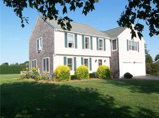 47 Gildas Ln, Portsmouth, RI 02871