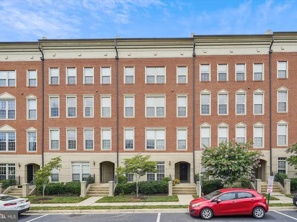 7774 Cedar Branch Dr, Gainesville, VA 20155