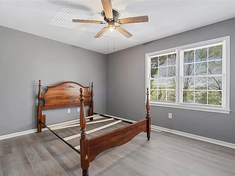 119 Freedom Dr #4 — Photo 13