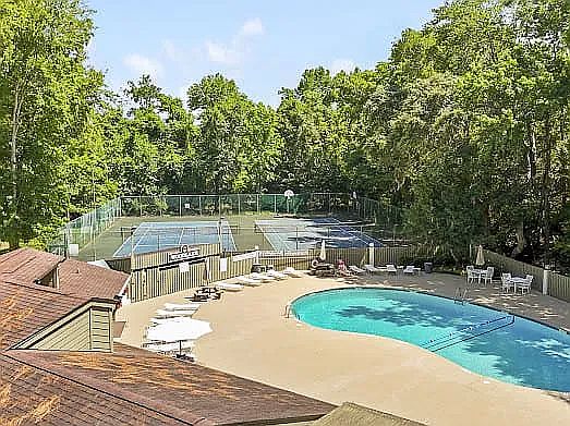 2nd image of 96 Mathews Dr APT 199