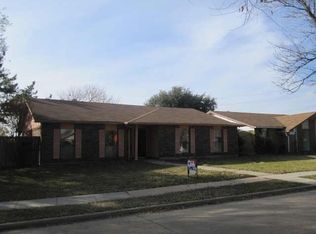 1802 Post Oak Ln, Carrollton, TX 75007