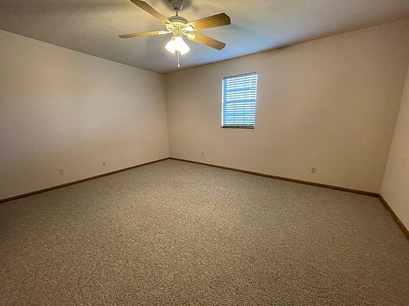 5th image of 260 Faro Ct APT 4