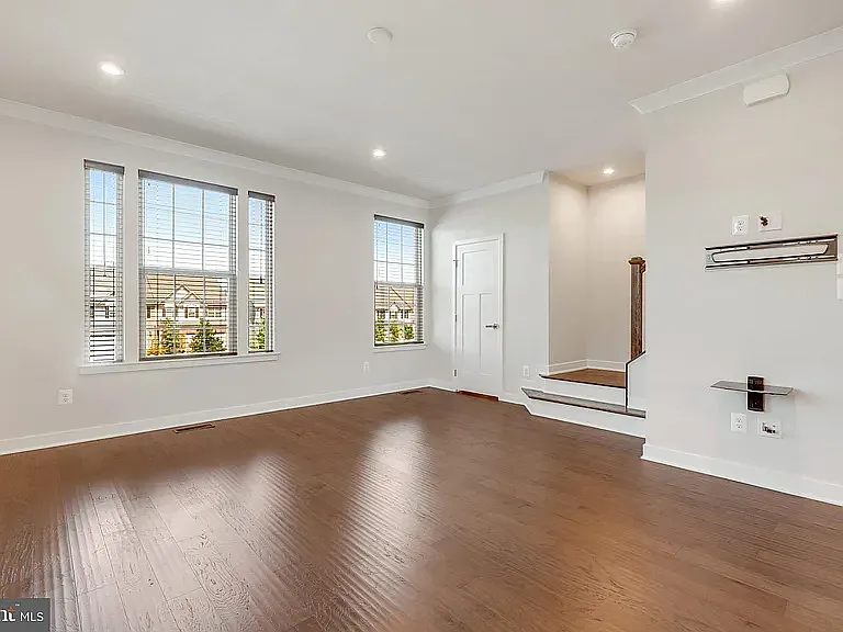 18147 Red Mulberry Rd — Photo 18