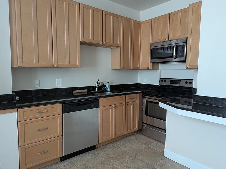 3510 Ainslie St #1 — Photo 1