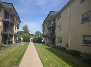 2041 N Harlem Ave APT 3E, Elmwood Park, IL 60707