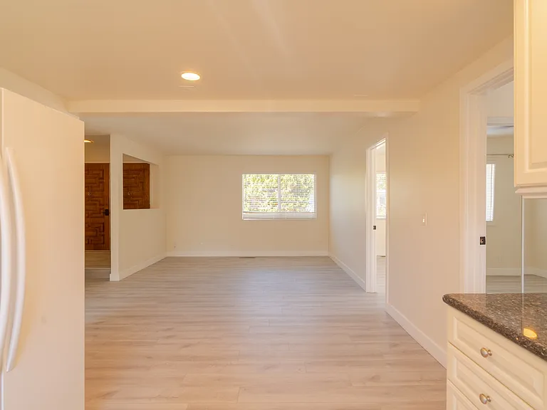 5115-21 Remington Road - 5117 — Photo 9