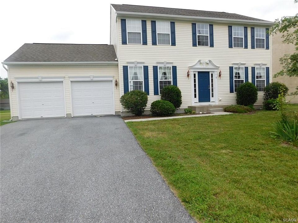 1st image of 5 Waterford Ln