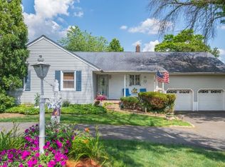 255 N Beverwyck Rd, Parsippany, NJ 07054