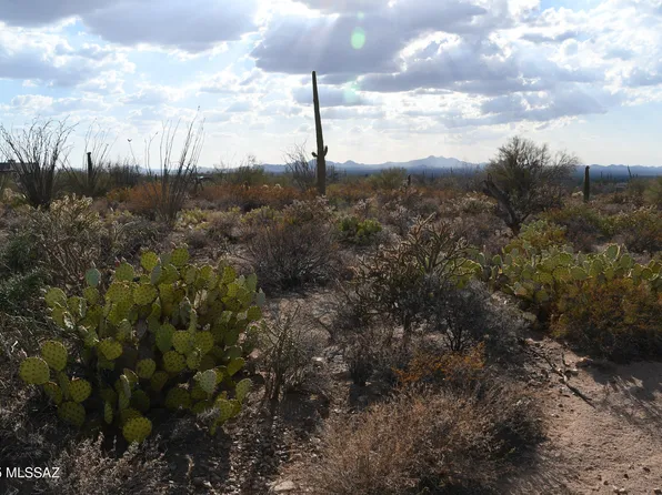 5721 N Tula Ln, Tucson, AZ 85743