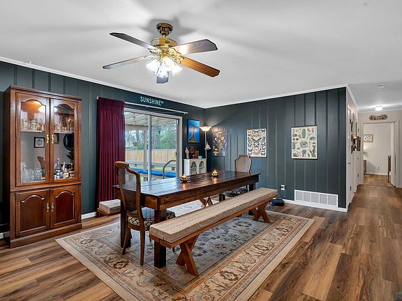 5th image of 2803 Royal Dr