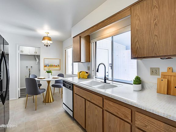 5th image of 10863 W THUNDERBIRD Boulevard