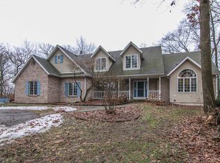 727 Sherman Dr, Marshall, WI 53559