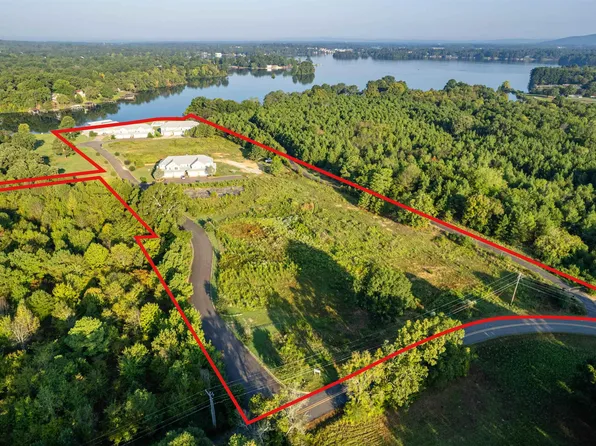 Fish Hatchery Rd, Hot Springs National Park, AR 71913