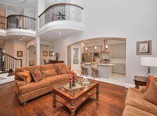 1830 Norcrest Dr, Houston, TX 77055