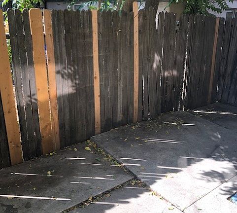 5th image of 178 E Townhouse Ct