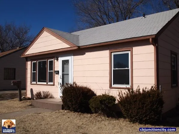 414 W Ash St, Junction City, KS 66441