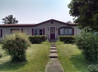 6184 Garrison Rd, Durand, MI 48429