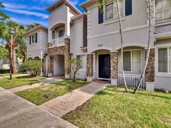 8271 SW 29th St #103, Hollywood, FL 33025