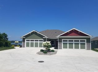 1601 B E Kammerer Rd #B, Kendallville, IN 46755