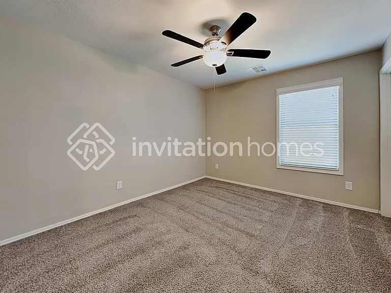 16339 N 171st Dr — Photo 1