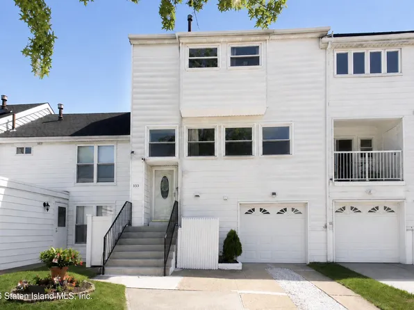 333 Hampton Grn, Staten Island, NY 10312