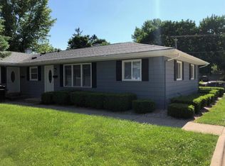 227 Pleasant St, Morris, IL 60450