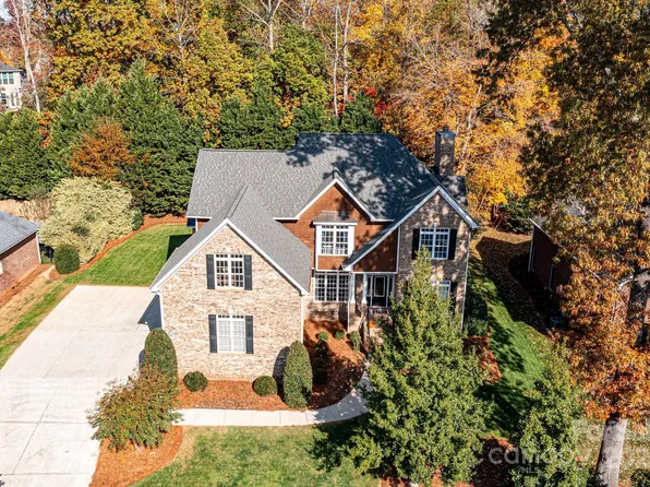 7564 Turnberry Ln, Stanley, NC 28164