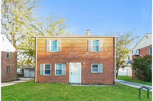 20231 Crystal Ave Photo 1