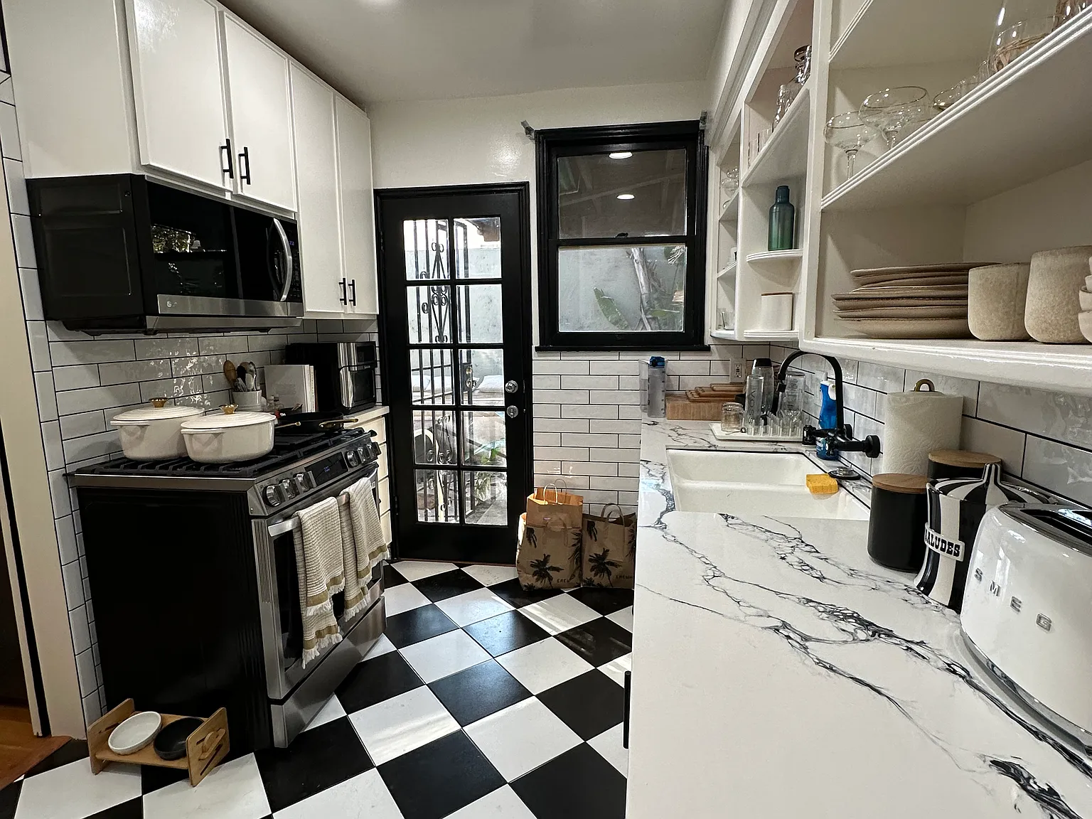 131 S Harper Ave — Photo 2