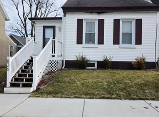826 Adams St, Quincy, IL 62301