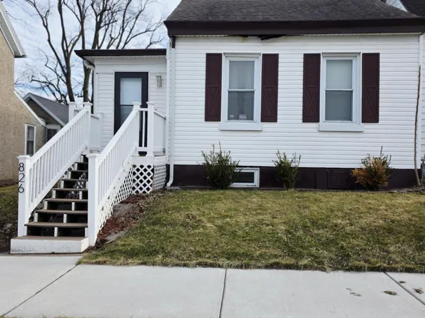 826 Adams St, Quincy, IL 62301