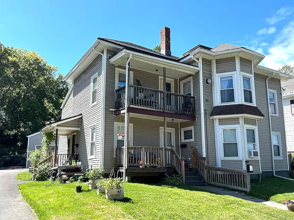 44 Railroad St, Barre, VT 05641