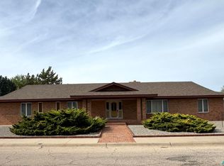 2400 Loma Dr W, Artesia, NM 88210