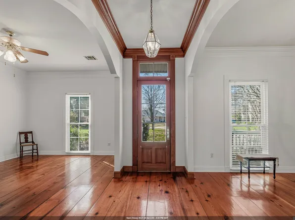 14513 N Majestic Oaks Pl, Baton Rouge, LA 70810