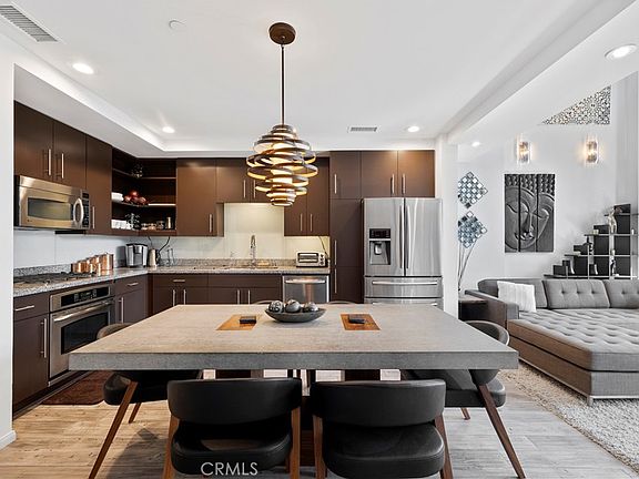 2nd image of 1100 Wilshire Blvd APT 1707