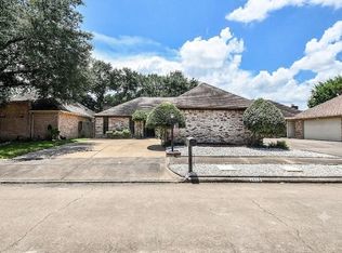7815 Hummingbird St, Houston, TX 77071