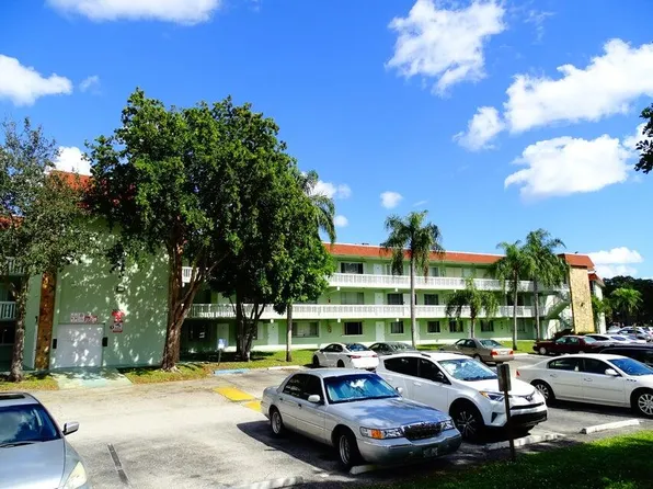 3100 Springdale Boulevard #310, Palm Springs, FL 33461