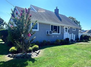 3700 Alcona St, Seaford, NY 11783