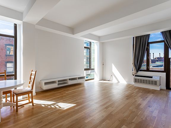 2nd image of 122 West St APT 3E