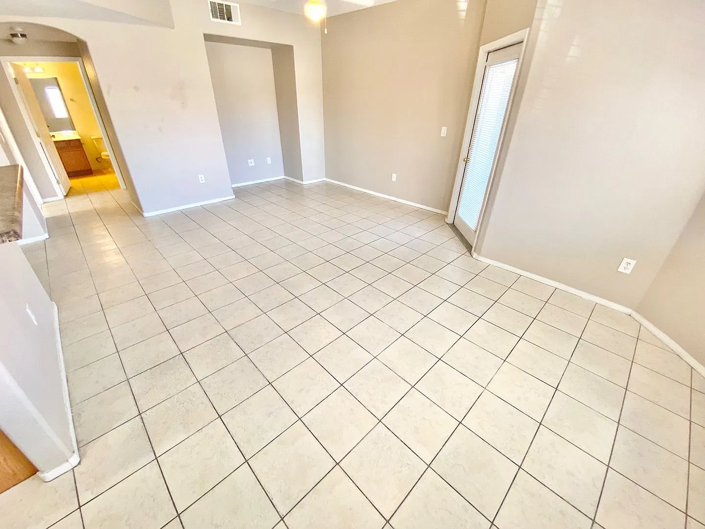 Spacious 2 Bedroom Condo — Photo 3