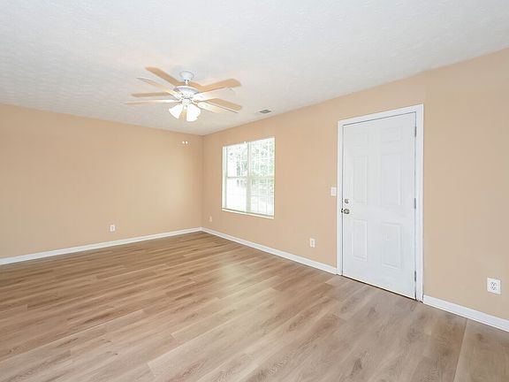 4th image of 5733 Strathmoor Manor Cir