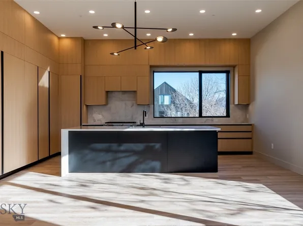 611 E Peach St #208, Bozeman, MT 59715